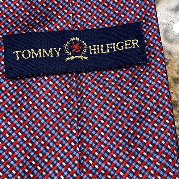 Tommy Hilfiger red white and blue 100% silk neck tie made in the USA - Picture 3 of 5